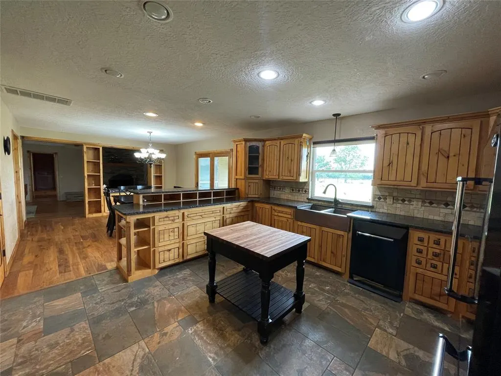 Photo 3 — 12701 Lewis Road, Lexington, OK 73051