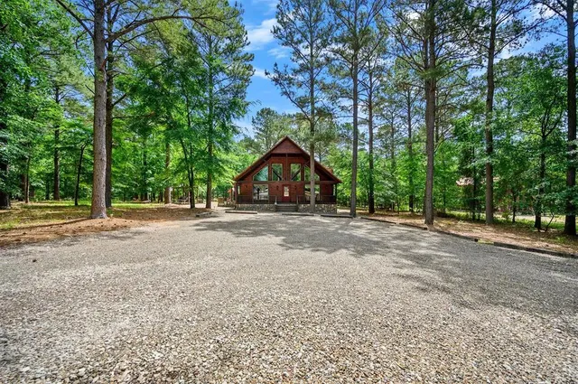 Photo 2 — 479 Poplar Circle, Broken Bow, OK 74728