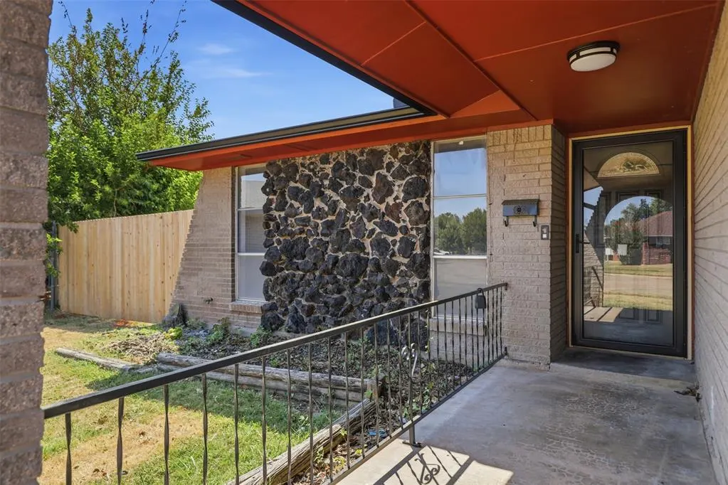 Front exterior — 4110 SE 14th Street, Oklahoma City, OK 73115