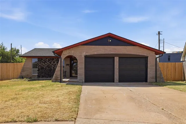 Photo 3 — 4110 SE 14th Street, Oklahoma City, OK 73115