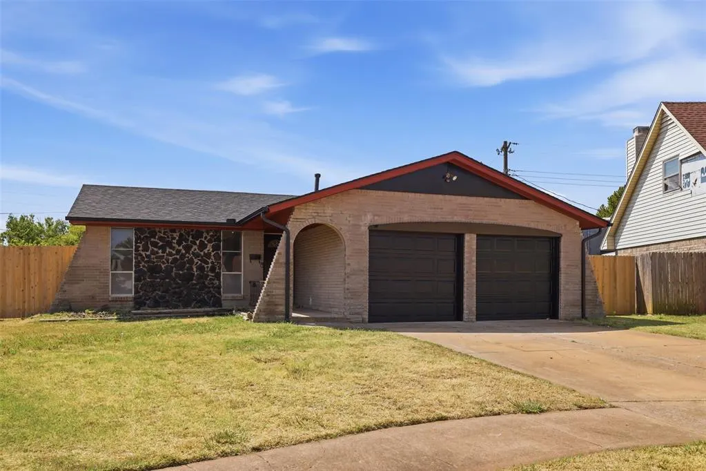 Photo 4 — 4110 SE 14th Street, Oklahoma City, OK 73115