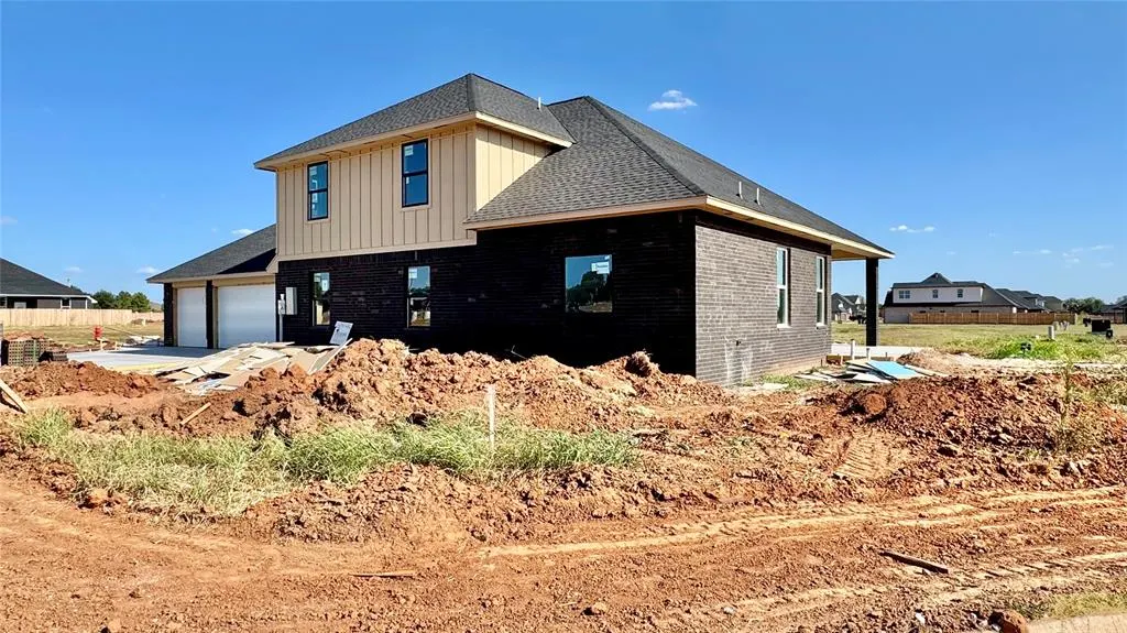 Photo 6 — 16001 Navarra Way, Oklahoma City, OK 73170