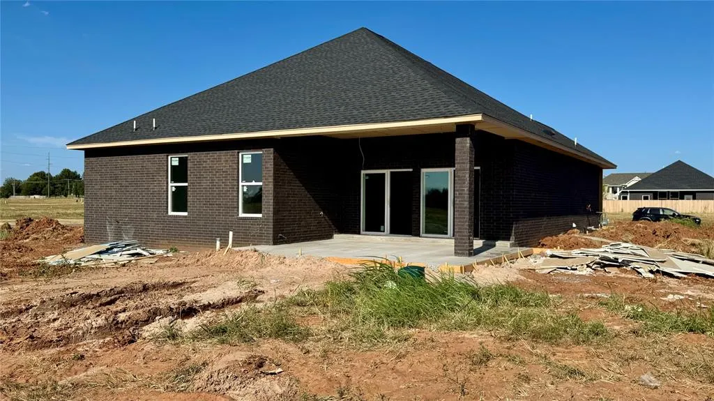 Photo 8 — 16001 Navarra Way, Oklahoma City, OK 73170