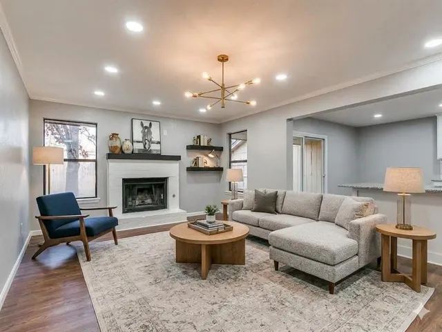 Photo 5 — 113 Woodbridge Circle, Edmond, OK 73012