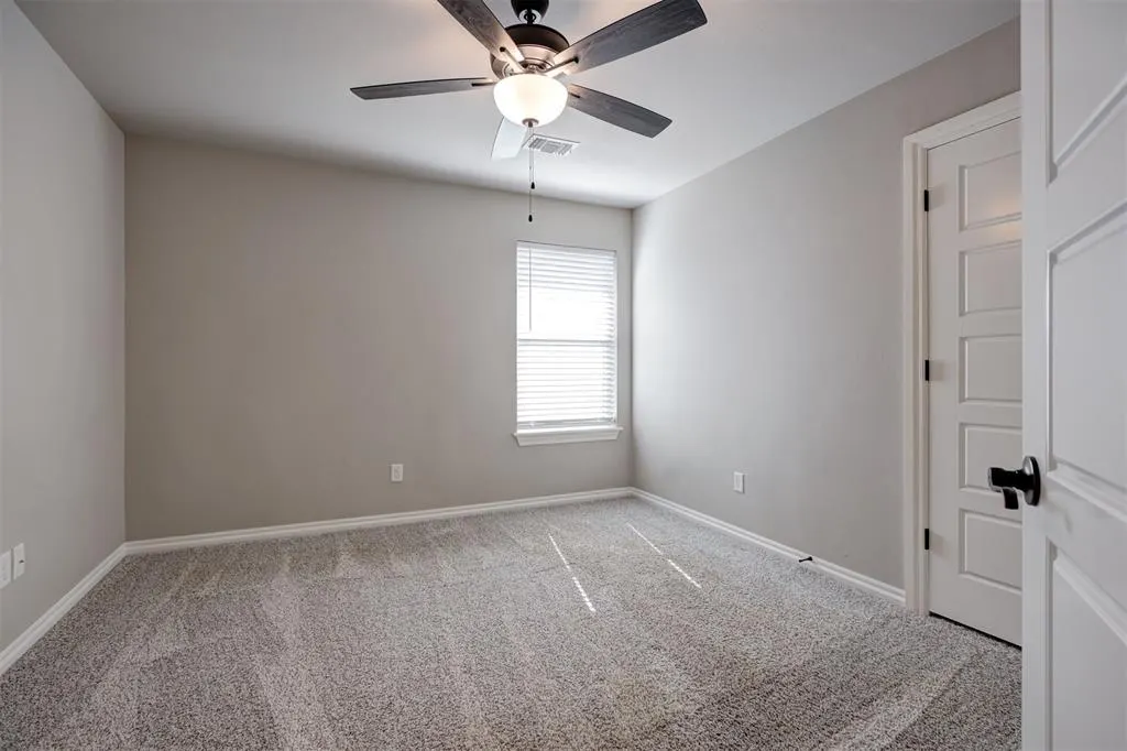 Photo 31 — 12821 SW 6th Street, Yukon, OK 73099