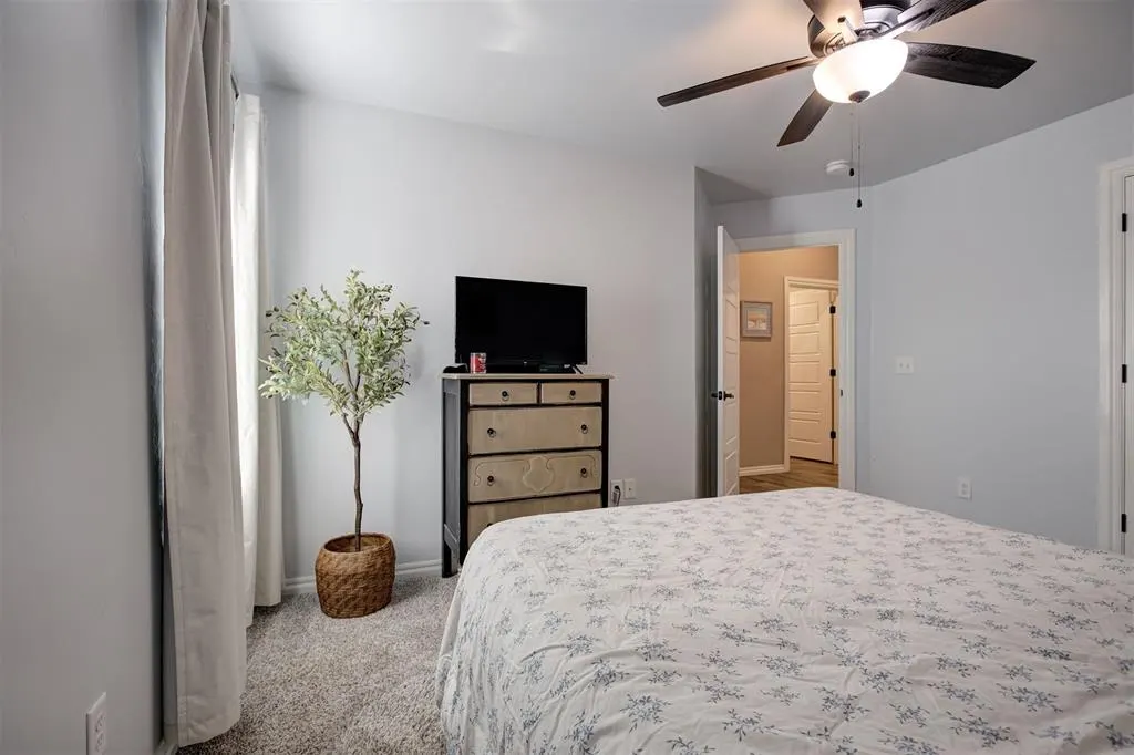 Photo 34 — 12821 SW 6th Street, Yukon, OK 73099