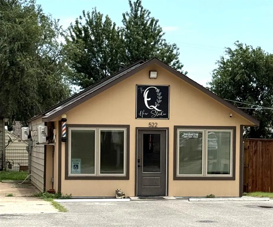 Front exterior — 522 N State Street, Weatherford, OK 73096