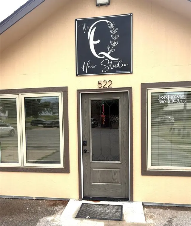 Photo 2 — 522 N State Street, Weatherford, OK 73096