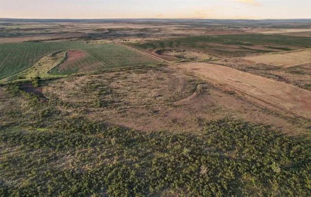 Photo 7 — N1840 RD & 1630 RD, Gould, OK 73532