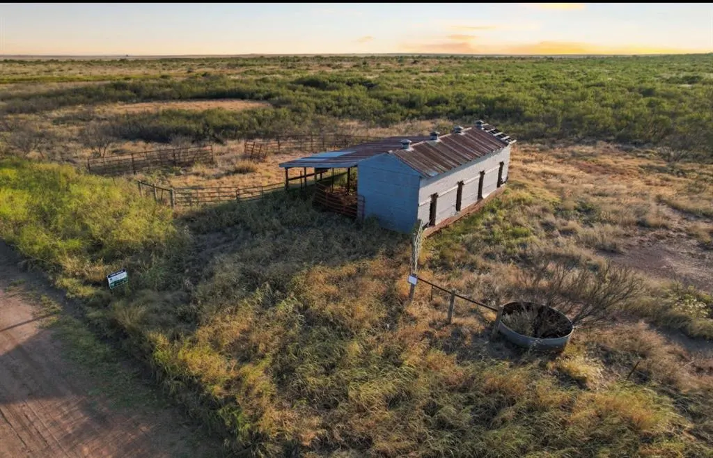 Photo 22 — N1840 RD & 1630 RD, Gould, OK 73532