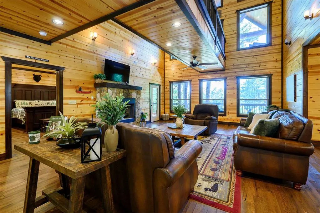 Photo 11 — 1405 Pine Hill Road, Broken Bow, OK 74728