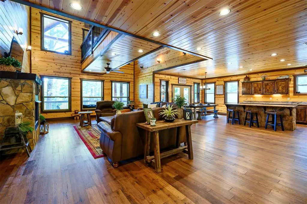 Photo 12 — 1405 Pine Hill Road, Broken Bow, OK 74728