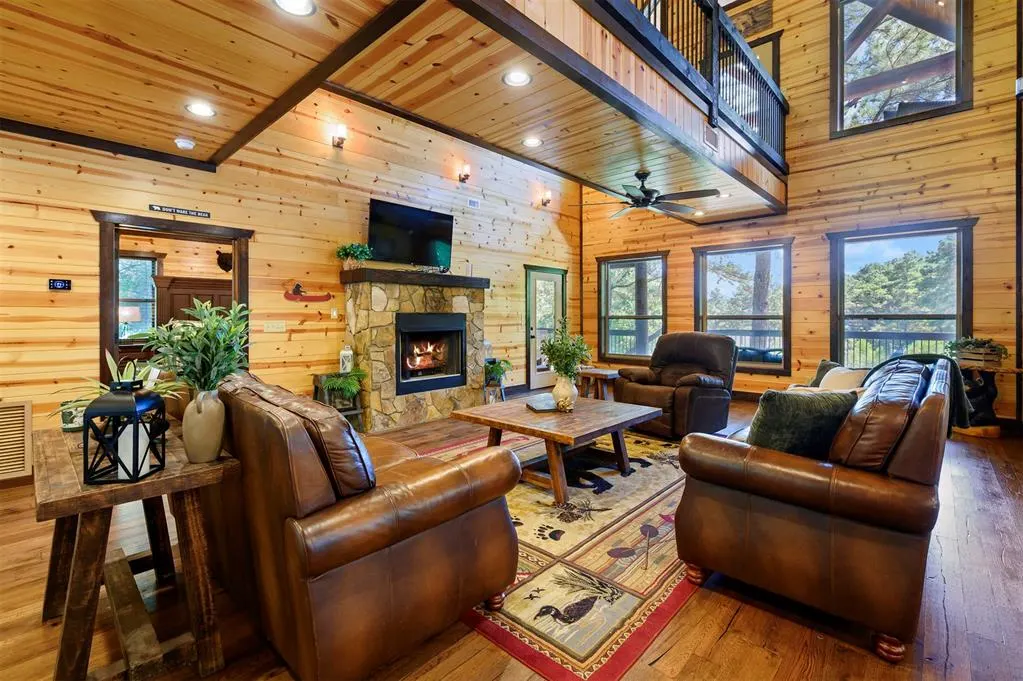 Photo 13 — 1405 Pine Hill Road, Broken Bow, OK 74728