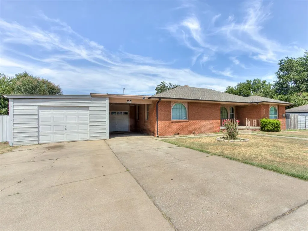 Photo 3 — 909 SW 66th Street, Oklahoma City, OK 73139
