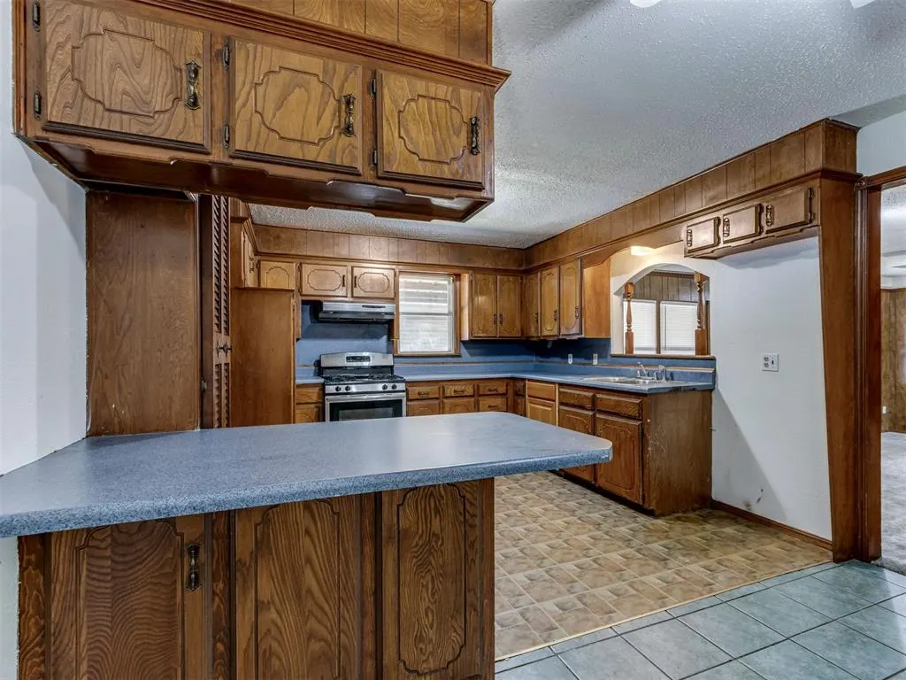 Photo 12 — 909 SW 66th Street, Oklahoma City, OK 73139