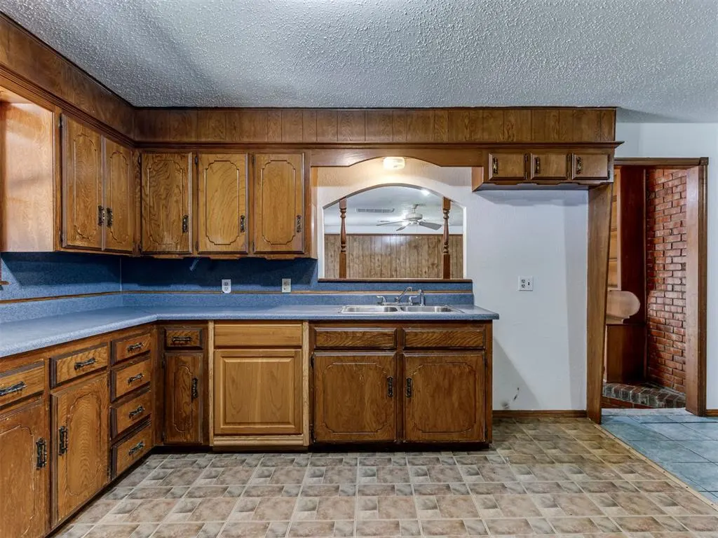 Photo 13 — 909 SW 66th Street, Oklahoma City, OK 73139