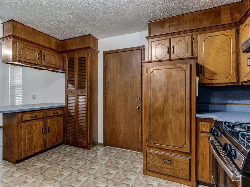 Photo 15 — 909 SW 66th Street, Oklahoma City, OK 73139