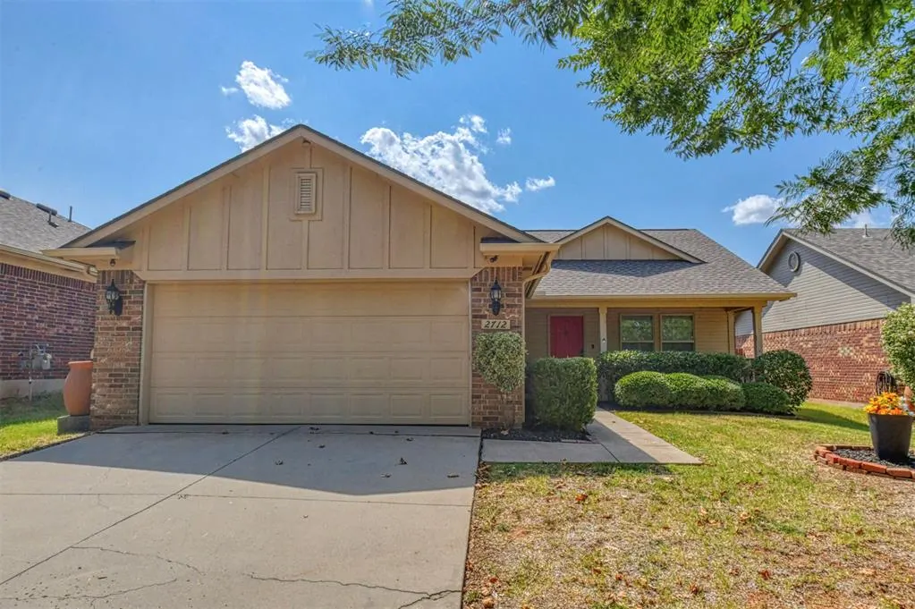 Front exterior — 2712 Red Fish Road, Norman, OK 73069