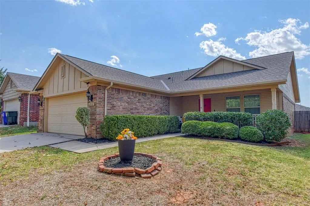 Photo 2 — 2712 Red Fish Road, Norman, OK 73069