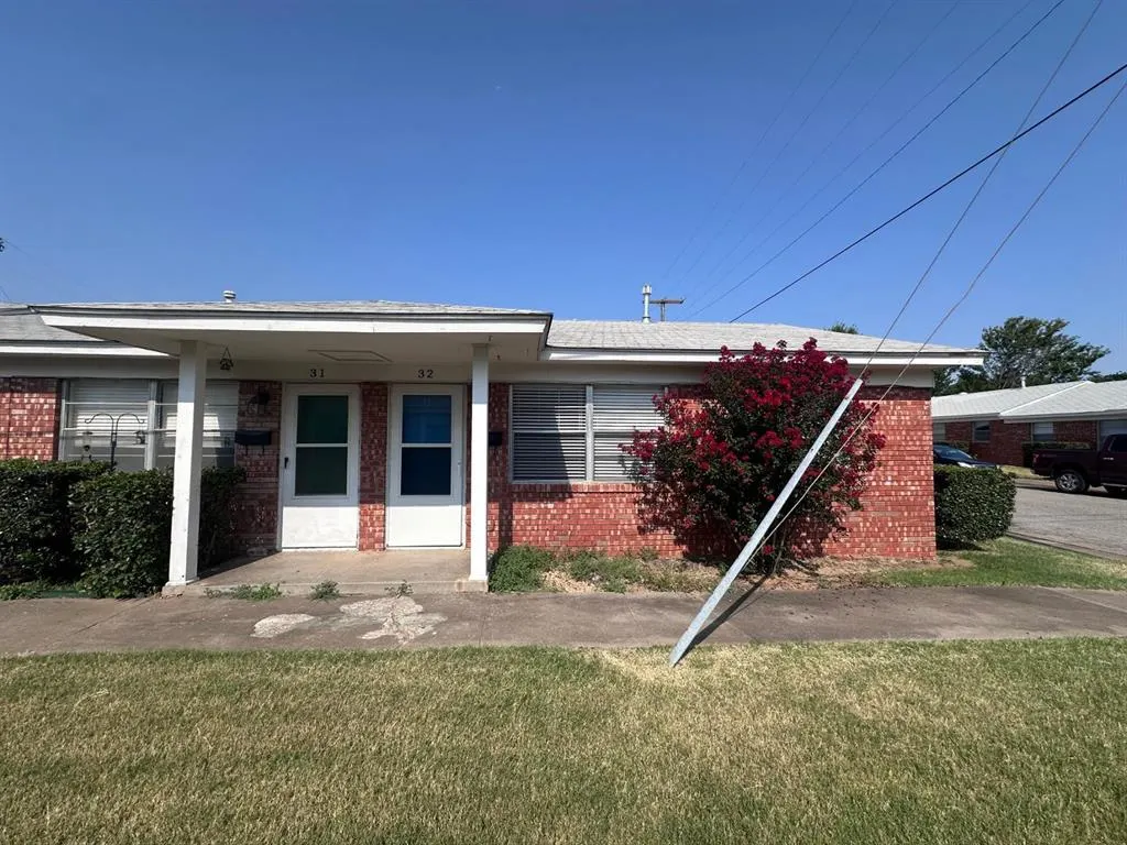 Front exterior — 500 Stinson Street Apt 32, Norman, OK 73072