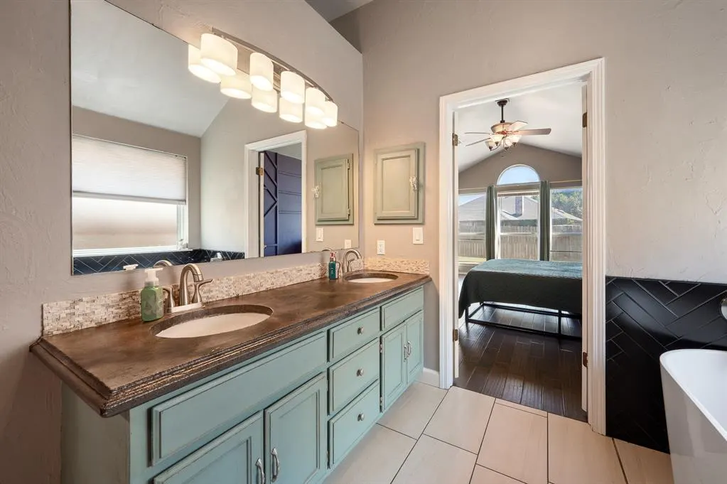 Photo 18 — 1800 Dodge Trail, Edmond, OK 73003