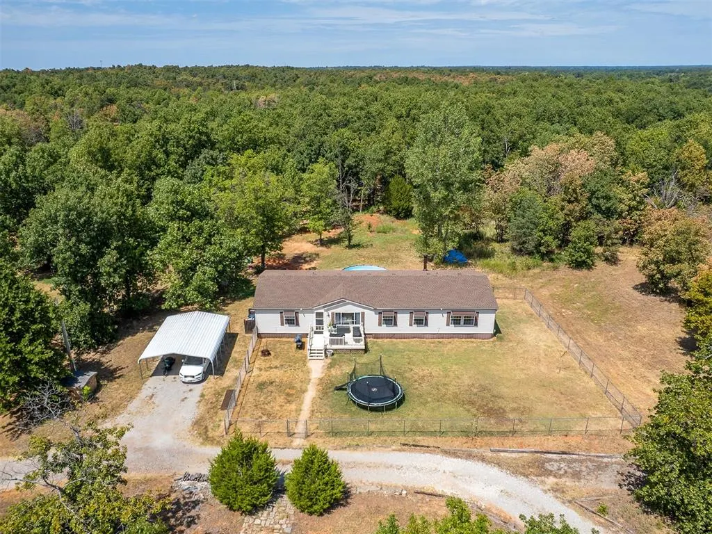 Photo 2 — 19401 SE 134th Street, McLoud, OK 74851