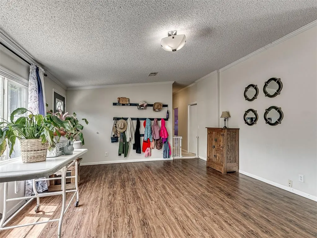Photo 9 — 19401 SE 134th Street, McLoud, OK 74851