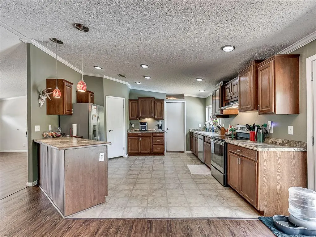 Photo 13 — 19401 SE 134th Street, McLoud, OK 74851