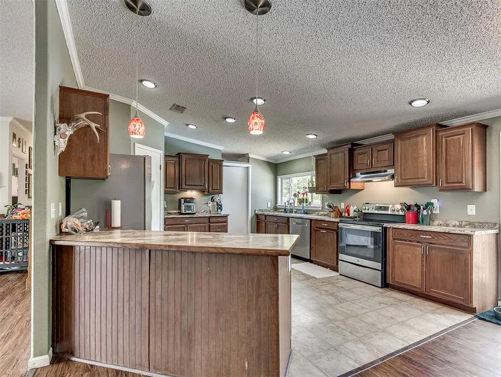 Photo 14 — 19401 SE 134th Street, McLoud, OK 74851