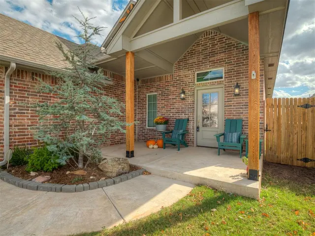 Photo 3 — 10808 NW 28th Terrace, Yukon, OK 73099
