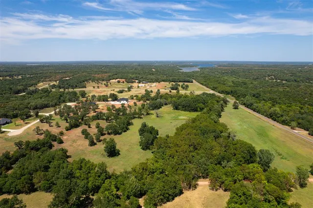 Photo 3 — 3525 Claire Court, Norman, OK 73026