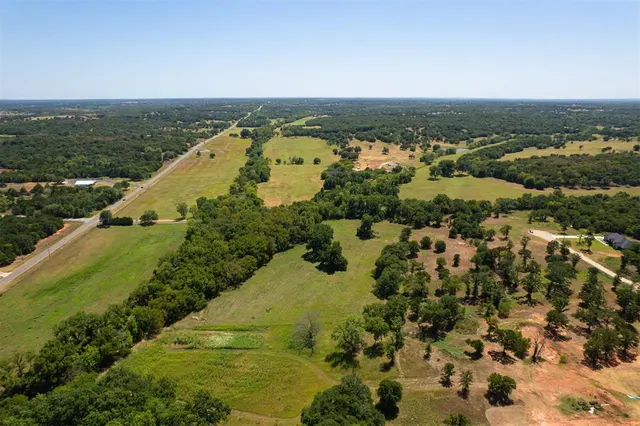 Photo 8 — 3525 Claire Court, Norman, OK 73026