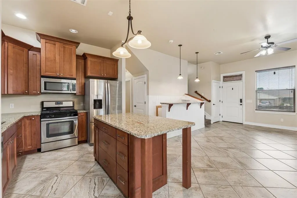 Photo 11 — 1000 S Morgan Drive, Oklahoma City, OK 73160