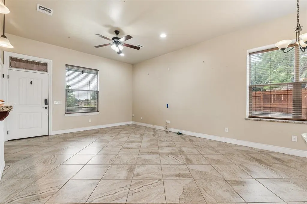 Photo 15 — 1000 S Morgan Drive, Oklahoma City, OK 73160