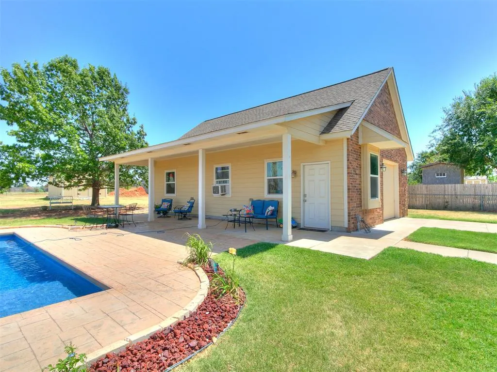 Photo 5 — 10712 Sundance Drive, Yukon, OK 73099