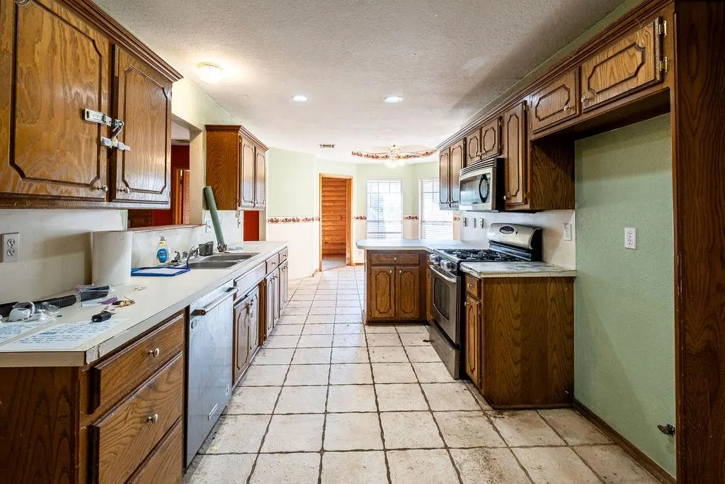 Photo 14 — 12601 Natasha Way, Yukon, OK 73099