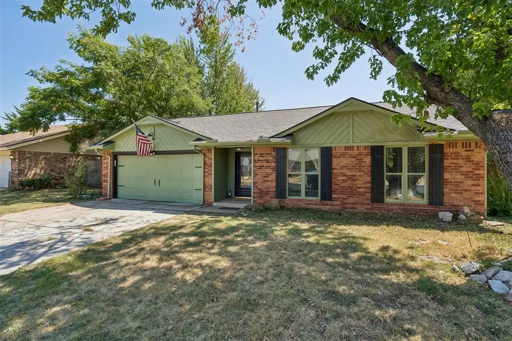Photo 3 — 1802 Barb Drive, Norman, OK 73071