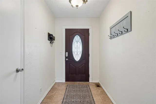 Photo 5 — 1802 Barb Drive, Norman, OK 73071