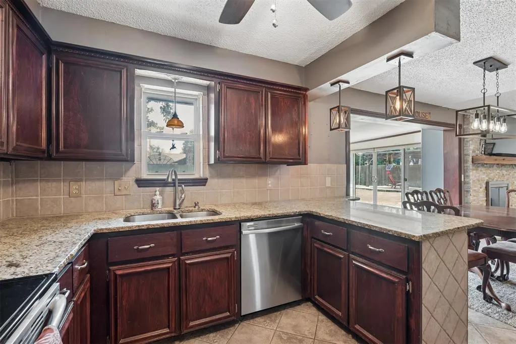 Photo 16 — 1802 Barb Drive, Norman, OK 73071