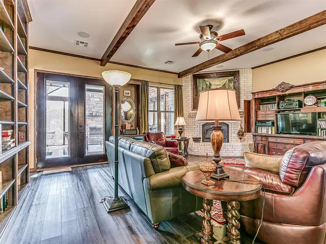 Photo 8 — 3751 Heritage Lane, Norman, OK 73026