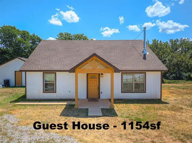 Photo 2 — 3751 Heritage Lane, Norman, OK 73026