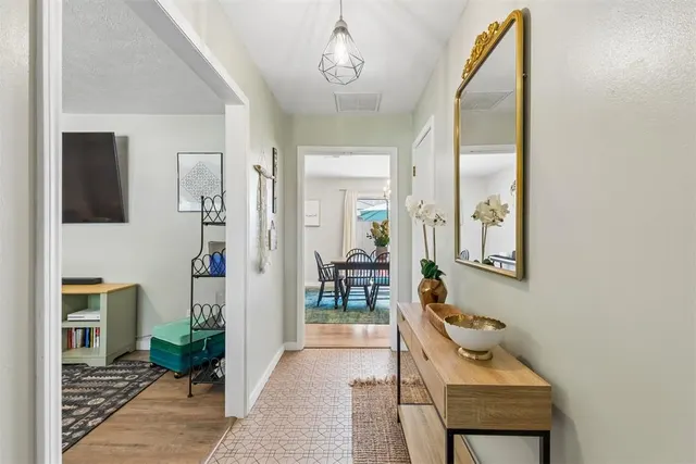 Photo 5 — 1900 Barryton Road, Oklahoma City, OK 73120