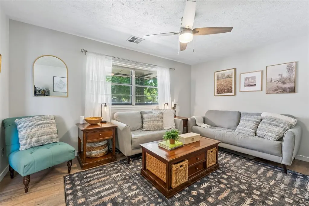 Photo 7 — 1900 Barryton Road, Oklahoma City, OK 73120