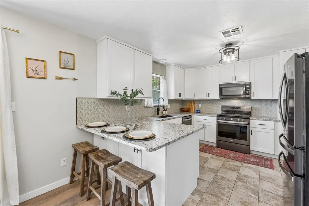 Photo 13 — 1900 Barryton Road, Oklahoma City, OK 73120