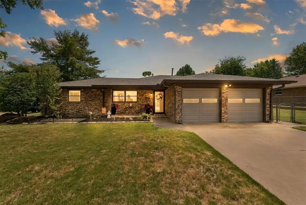 Front exterior — 1900 Barryton Road, Oklahoma City, OK 73120