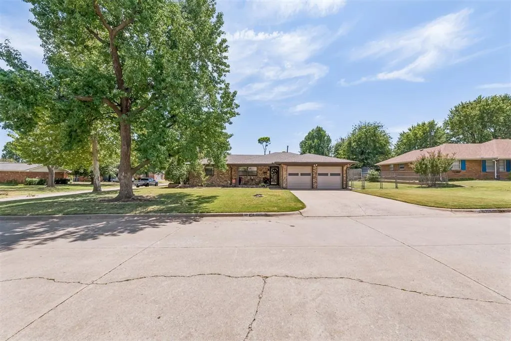 Photo 41 — 1900 Barryton Road, Oklahoma City, OK 73120