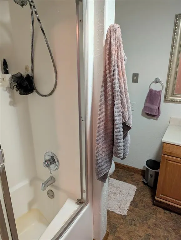 Photo 16 — 619 N Randlett Street, Hobart, OK 73651