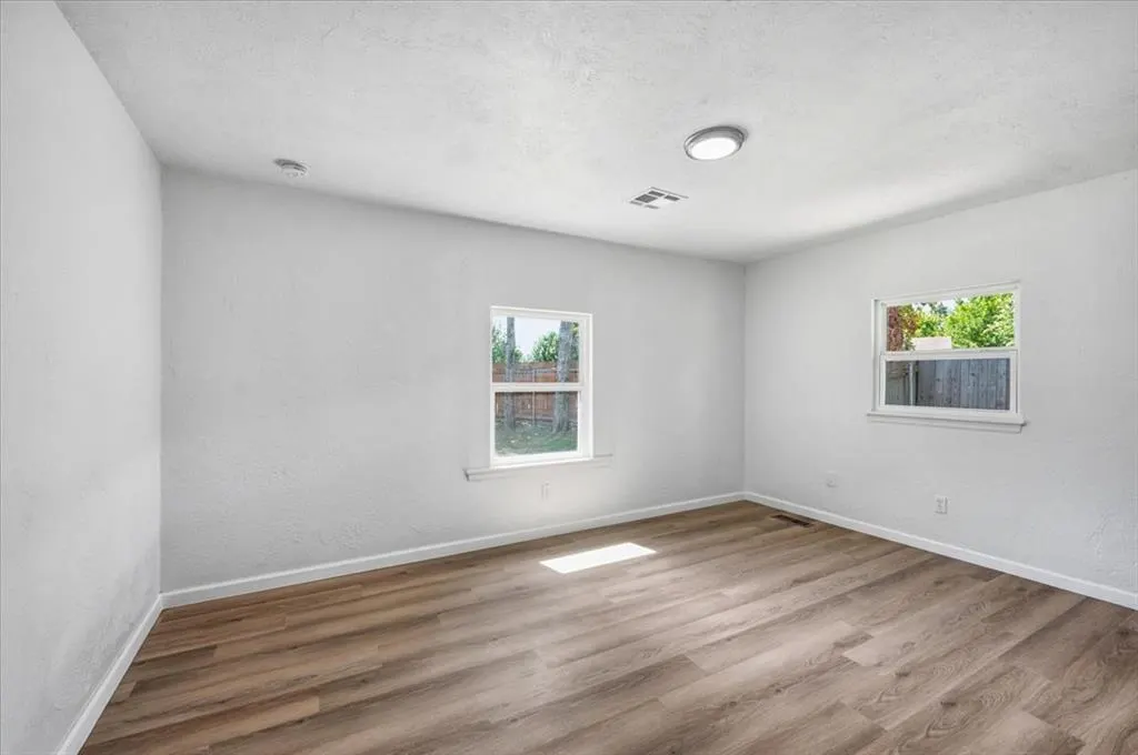 Photo 12 — 6701 N Woodward Avenue, Oklahoma City, OK 73116