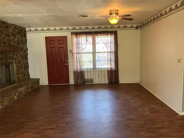 Photo 5 — 920 W Mitchell Drive, Midwest City, OK 73110