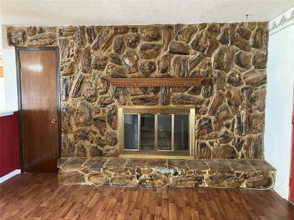 Photo 6 — 920 W Mitchell Drive, Midwest City, OK 73110
